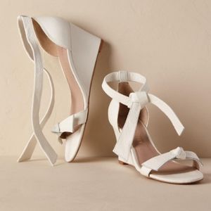New w box bhldn wedge heel size 9